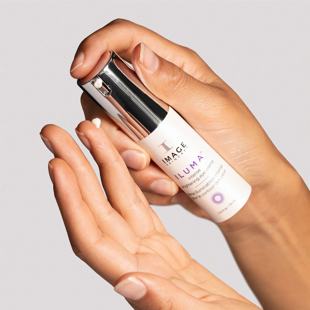ILUMA intense brightening eye crème 4 ILUMA intense brightening eye crème